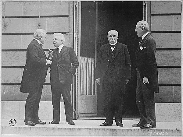 Vertrag von Versailles 1919: die Alliierte Delegation mit den 